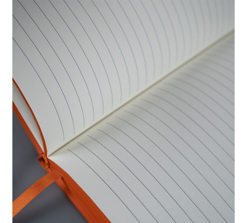 Ежедневник недатированный Solas, формат А5, с магнитом, оранжевый, кремовый блок в линейку