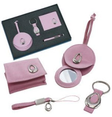 Набор: брелок, визитница, зеркало и подвеска для мобильного телефона