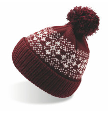 Шапка вязаная  с снежинками и помпоном 